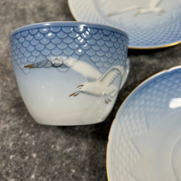 Bing & Grondahl Seagull Tea Cup Set w/ dessert sandwich plate - Picture 10 of 10